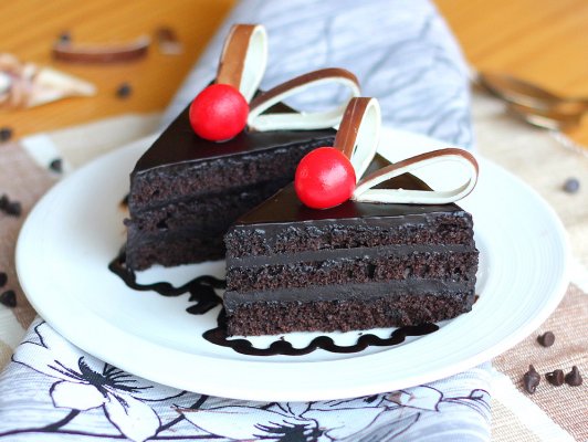 Order Red Velvet Pastry at Best Price Online in India | Theobroma